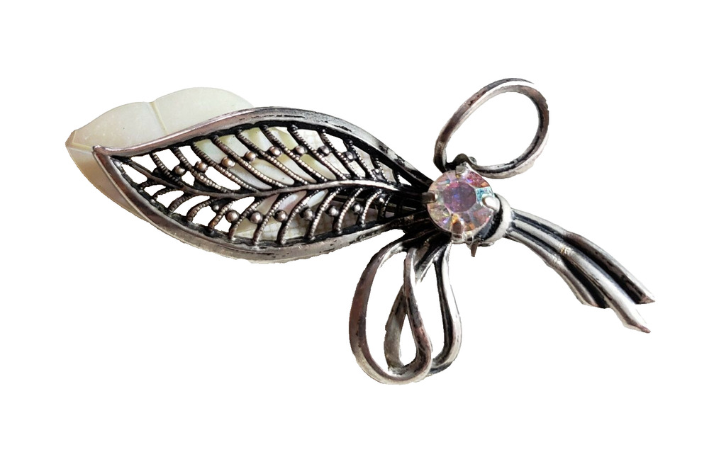 Vintage‎ Mother of Pearl Leaf Brooch Pin Silver Tone & Rhinestone sf-58
